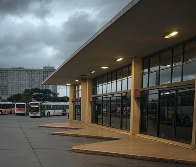 Estação de metrô deteriorada em Brasília, representando negligência no transporte público do DF.