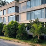 Prédio residencial em Guará, DF, representando inscrições para curso gratuito de formação de síndicos.