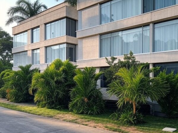 Prédio residencial em Guará, DF, representando inscrições para curso gratuito de formação de síndicos.