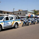 Viaturas da PMDF em operação de reforço de segurança nas ruas de Taguatinga, Distrito Federal.