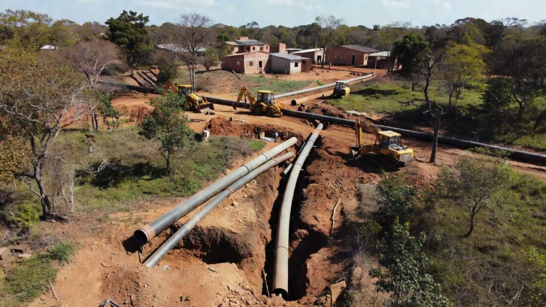 Obras de água e esgoto em São Sebastião após 30 anos de espera