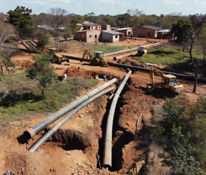 Obras de água e esgoto em São Sebastião após 30 anos de espera