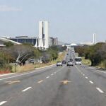 Via JK em Brasília com redução de velocidade de 80 km/h para 60 km/h