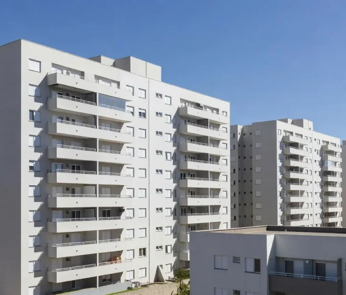 Edifícios residenciais em Brasília sobre inadimplência de aluguel no DF