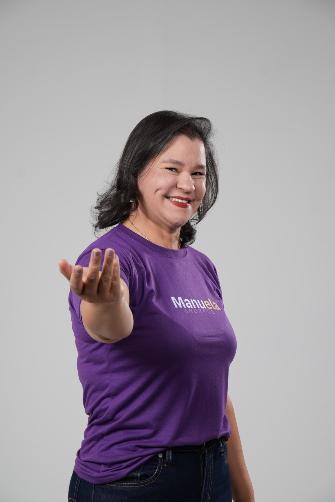 Manuela Andrade consolida favoritismo à distrital no DF